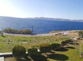 Dreamy Sunsets Faros, vacation home in Karistos