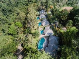 The Grand Bakas Jungle Retreat Villa, hotel i Klungkung