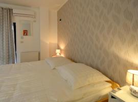 Neferprod Apartments - IS - CAM 02, hotel with parking in Timişoara