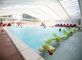 Camping La Belle Etoile, hotel a Melun