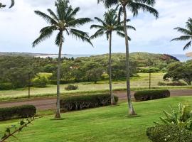 Coastal Resort Condo and Lanai Walk to Kepuhi Beach, hotel s bazénom v destinácii Maunaloa