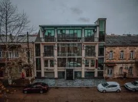 Discovery Hotel