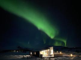Kerbyggd: Luxury house and cottage in golden circle, hotel en Selfoss