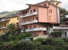 Ondazzurra, bed and breakfast en Piraino