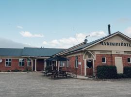 Makikihi Country Hotel, hotel di Waimate