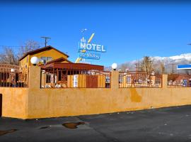 Mount Whitney Motel, hotell med basseng i Lone Pine