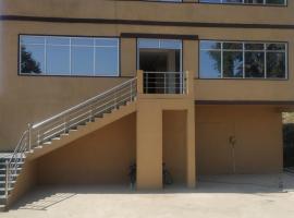 Hotel sarada, khách sạn ở Balāngīr