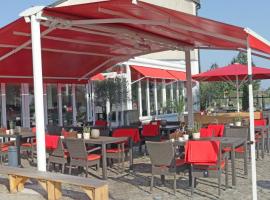 Hotel & Restaurant Gasthaus Zum Anker, hotel con estacionamiento en Elster