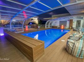 Yosefdream Luxury suites: Had Nes şehrinde bir kiralık tatil yeri