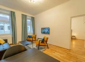 josef's home I Maxi Apartment I near UNO, VIC