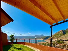 superb house in the heart of the mountains, vacation home in Bine el Ouidane