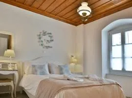 Hydra's Pearl - White Pearl, Luxury Mansion, No steps, 50m from the port
