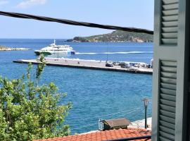 Pension Ververi, Hotel in Skiathos-Stadt
