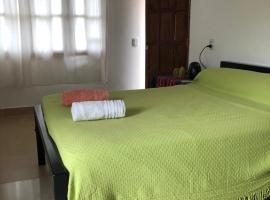 Hostal Los Faroles Chicoana, gistiheimili í Chicoana