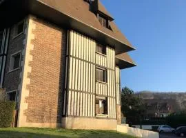 Studio au calme 2 pas de la plage et du centre de ville -L école buissonnière