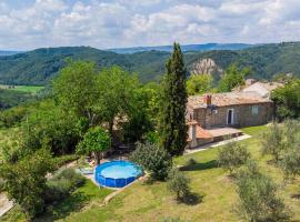 Cozy Home In Skabici With House A Panoramic View, villa in Gromnik