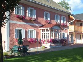 Residenze Sonnenschein Casa Rosa, hotel romántico en Villabassa