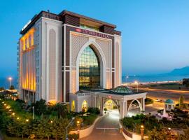 Crowne Plaza Antalya, an IHG Hotel, ξενοδοχείο σε Παραλία Konyaalti, Αττάλεια