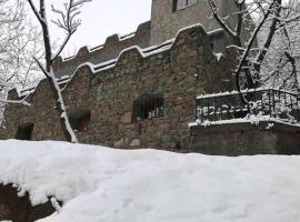 Imlil room, hotel in Tinitine