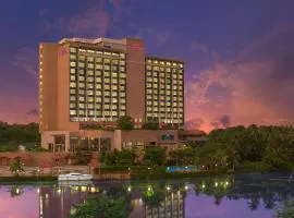 Crowne Plaza Kochi, an IHG Hotel