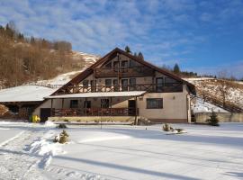 Casa Roua Muntilor, villa sa Câmpulung Moldovenesc