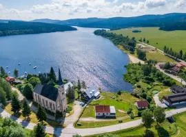 Marvelous lake view apartments - Jezerka Lipno、プジェドニー・ヴィートニのビーチ周辺のバケーションレンタル