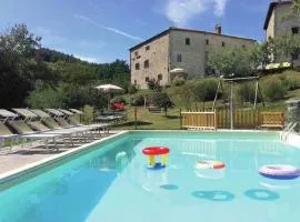 Apartment in Apecchio with swimming pool