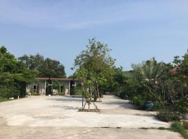 MaihomSailom Resort, resort in Rayong