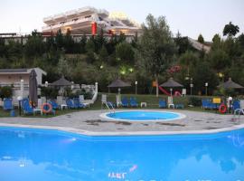 Acropol Hotel, hotel din Serres