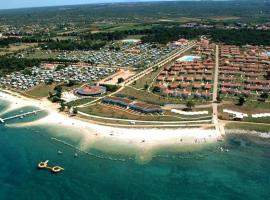 Lux camp - mobile homes in Bi village, glamping site in Fažana