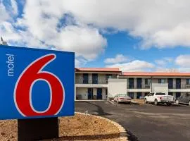 Motel 6-Show Low, AZ