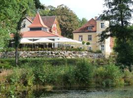 Landschloss Ernestgrün, hotelli kohteessa Neualbenreuth