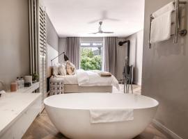 Franschhoek Boutique Hotel - Lion Roars Hotels & Lodges, hotel v destinaci Franschhoek