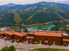 Sera Lake Resort Hotel Spa & Aparts, khách sạn ở Trabzon