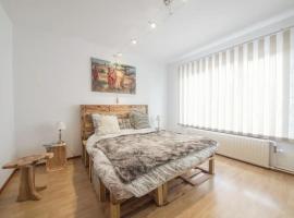 Rustic room 15 mins from Brussels, φθηνό ξενοδοχείο σε Halle
