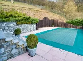 Luxury Pool Villa in Sosoye