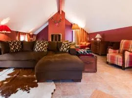 Luxury Pool Villa in Sosoye