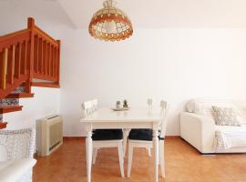 Global Properties, Adosado en la playa con piscina