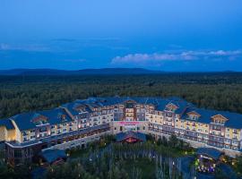 Crowne Plaza Resort Changbaishan Hot Spring by IHG, hótel í Antu