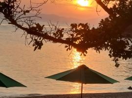 Sunset hill resort, hotel v destinaci Sabang