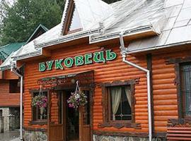 Гостиний двір Буковець, Hotel in Kossiw
