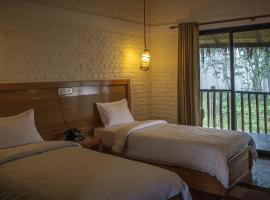 Sarang Wildlife Sanctuary, hotel em Bharatpur