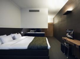 Carbon Hotel, hotel em Genk