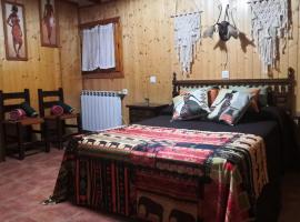 Casa Conesa II, hotel com piscina em Tronch&oacute;n