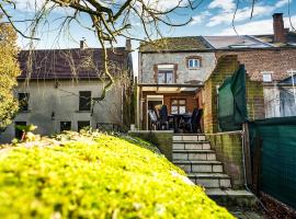 Vintage Holiday Home in Frasnes with Garden, cabaña o casa de campo en Frasnes