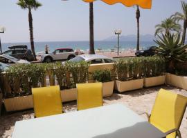 Plage du Midi, hotel din Cannes