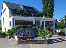 Weinhotel Lenz, hotel cu parcare din Pünderich