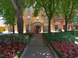 Zanhotel Regina, hotel Montagnola negyed környékén Bolognában