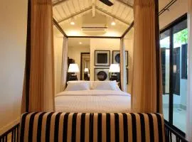 99 The Gallery Hotel