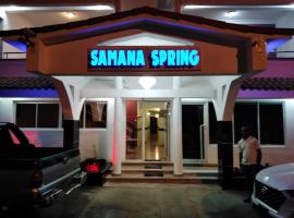 Hotel Samana Spring, hotell sihtkohas Santa Bárbara de Samaná